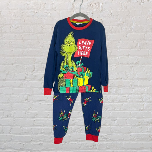 Dr. Seuss 'Leave Gifts Here' Grinch Pyjama Set (6)